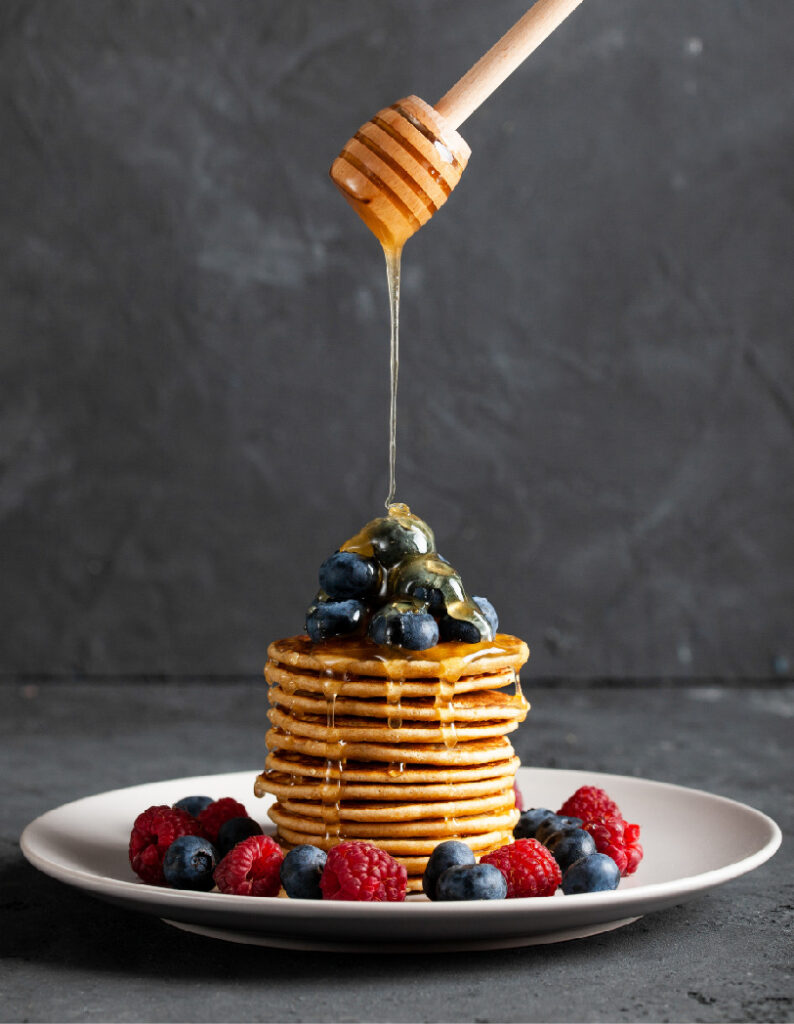pancakes-with-berries-and-maple-syrup
